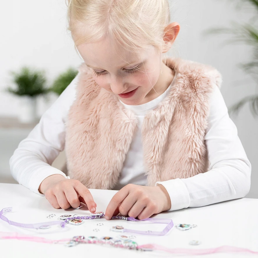 „Disney Princess Totum“ žavių apyrankių gaminimo rinkinys