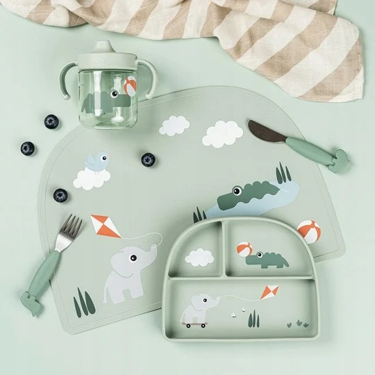 Done By Deer Padarė Deer Silicone Playground Žalias Table Pad