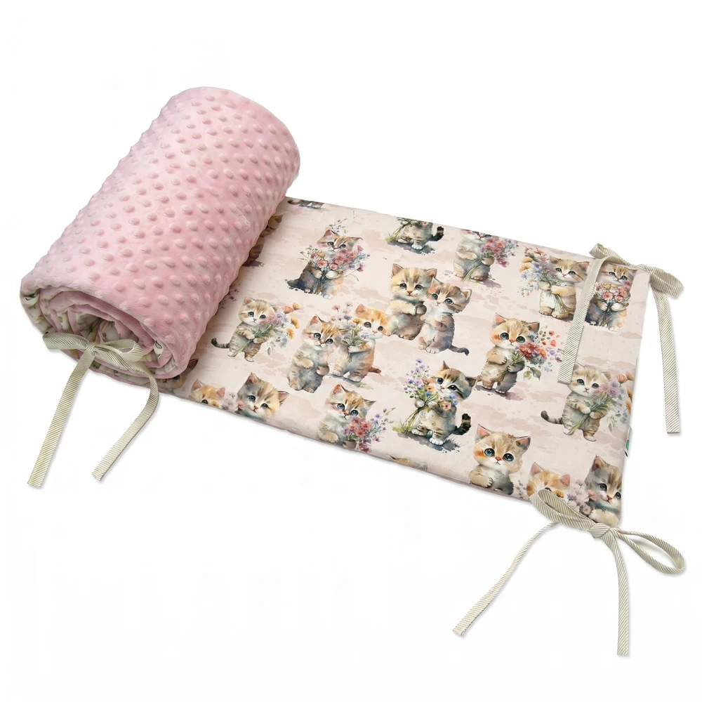 Dot And Panda Ochraniacz do łóżeczka 30x210 KOTKI Medvilnė Premium MINKY Velvet