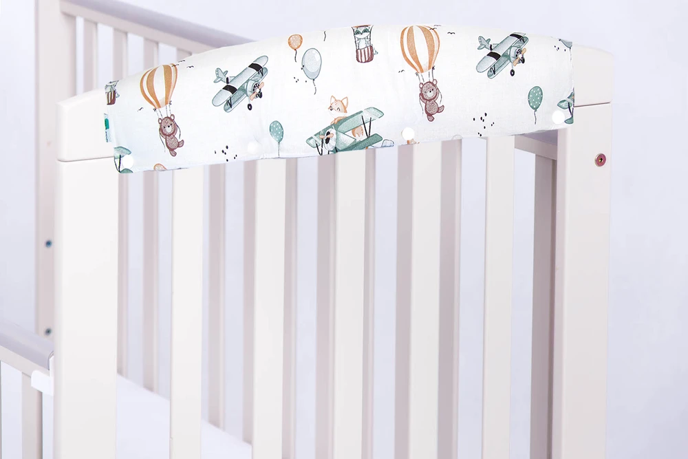 Dot And Panda Ochraniacz NA BARIERKĘ do łóżeczka PRZYGODY W CHMURACH 60cm PO ŁUKU +Dovana