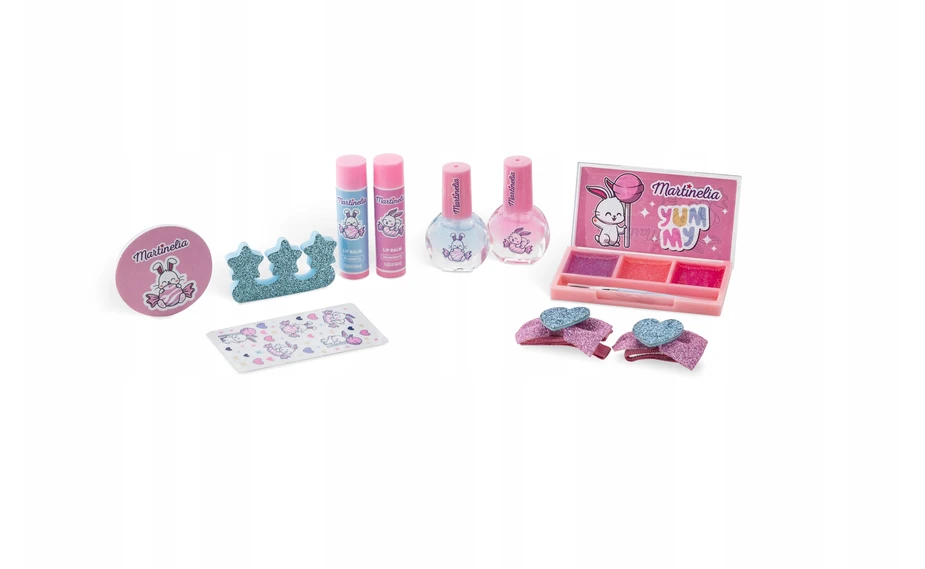 MARTINELIA Yummy rinkinys Kuprinė, 2 nagų lakai, 2 lūpų balzamai, 2 plaukų segtukai, 1 skirtukas pedikiūrui, 1 nagų dildė, 1 lūpų blizgių paletė, lipdukai,