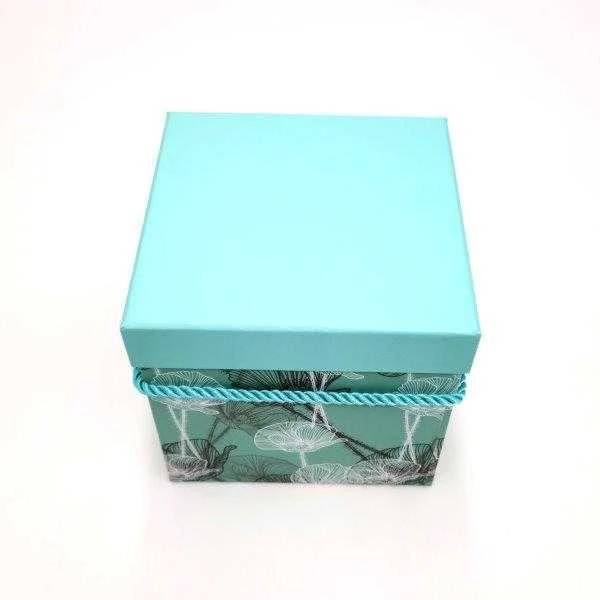 None Nežinomas Dovanų dėžutė BOX14F, 14 x 14 cm x 13 cm