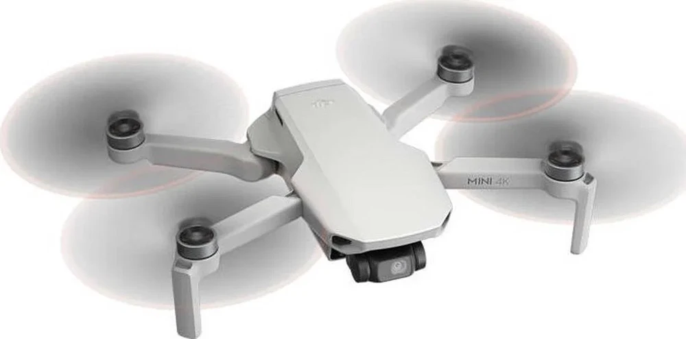Dronas  DJI Mini 4K Fly More Combo su DJI  RC-N1C valdymo pultu