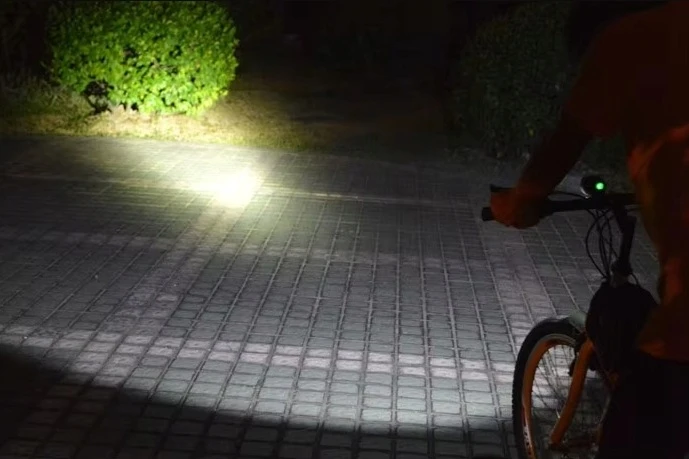 DVIRAČIO LEMPAS PRIEKINIS GALINIS DVIRAČIO SKAITIKLIS SPIDIMO MATUTO RAGAS 5 viename LED