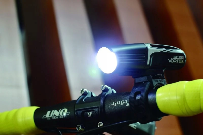 Dviračio priekinis žibintas Moon Meteor Vortex 1000lm Led