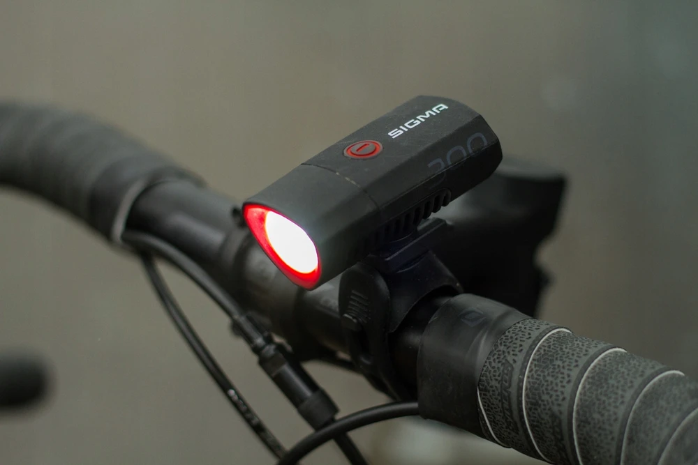 Dviračio žibintas Sigma BUSTER 300 front Light