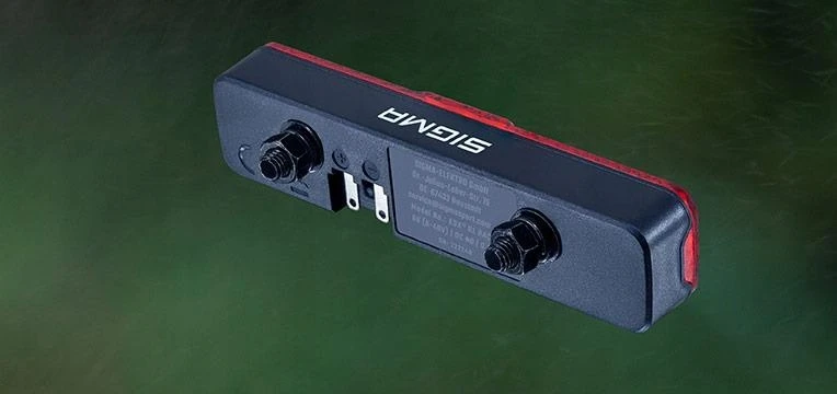 Dviračių apšvietimas - SIGMA - Eox RL Rack Brake - Juodas/raudonas - Bagažinės laikiklis - Mixte