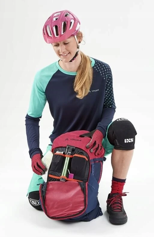 Dviračių kuprinė Vaude Bike Alpin 24 L, Juoda