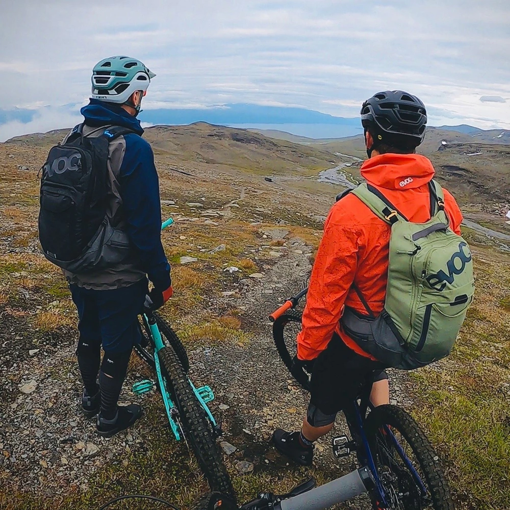 Dviratininko kuprinė Evoc Trail Pro 16 100118327, žalia
