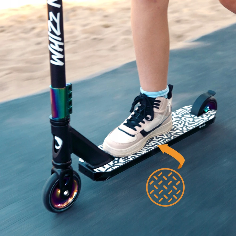 Dviratis paspirtukas Lionelo Whizz Neo Juodas Carbon Multicolor