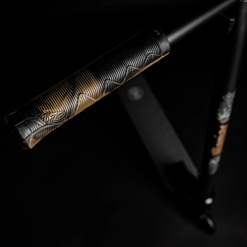 Dviratis paspirtukas Triukinic Movino Maniac Street Gold 110