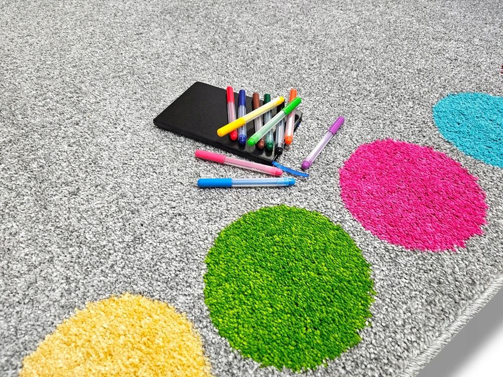 Dywanypers Dywan FUNKY KROP 160x220 pilka w kółka 28 kropki do przedszkola su atestem