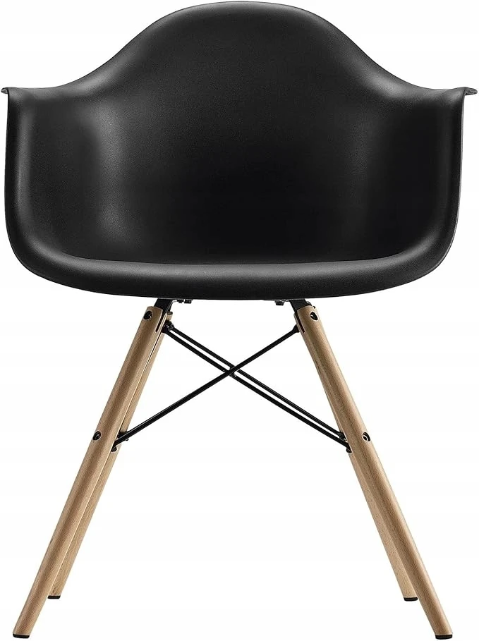 Eames formuota kėdė su medinėmis kojelėmis, medinė, juoda