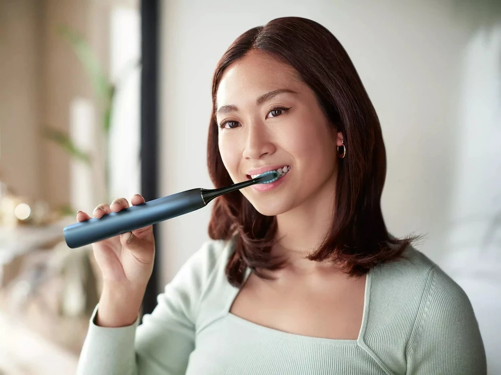 Elektrinis dantų šepetėlis su programėle Philips Sonicare Philips Sonicare DiamondClean 9000