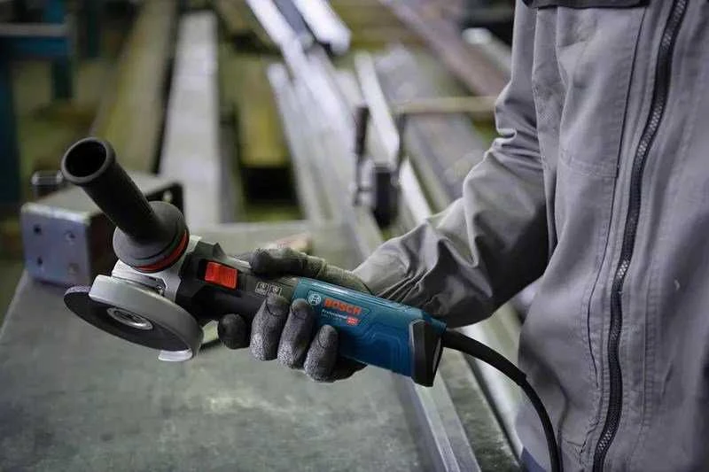 Bosch GWS 17-125 TS kartoninė dėžutė