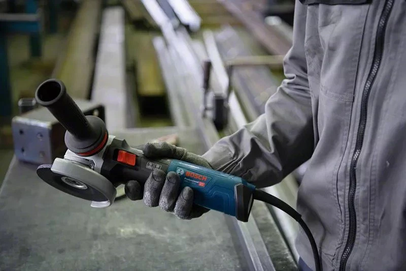 Bosch GWS 17-125 TS kartoninė dėžutė