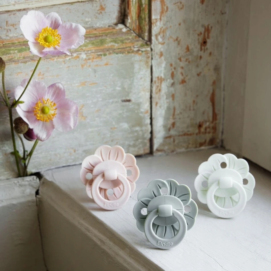 Elodie Details Binky Bloom - "miltelių rožinis" čiulptukas