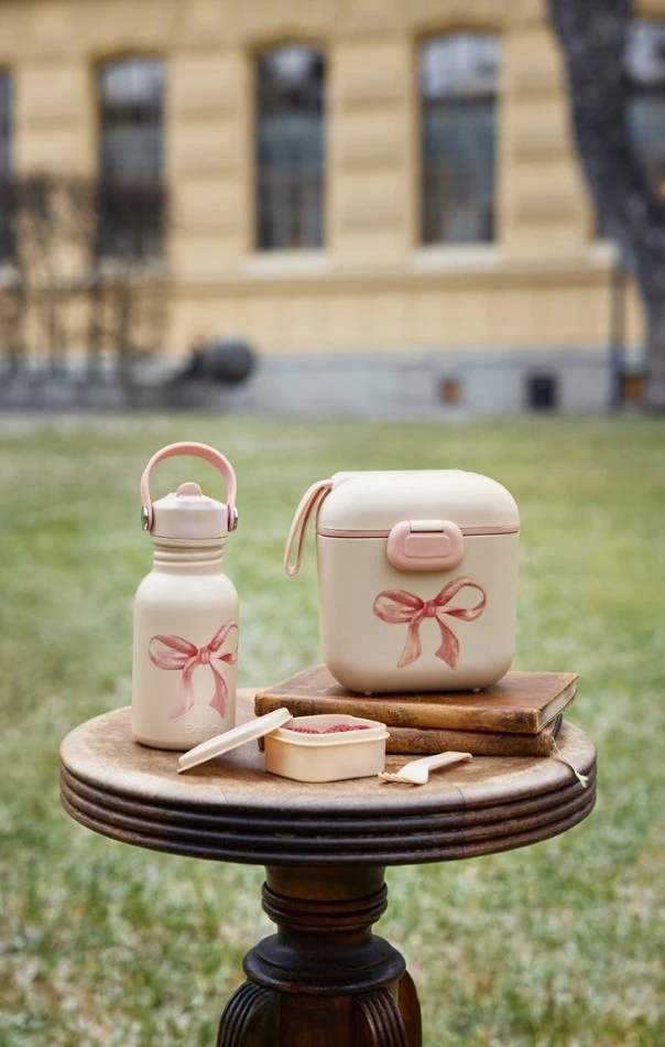 Elodie Details pietų ir užkandžių dėžutė Rosy Bow