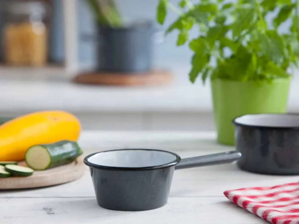 Altom Design Emaliuotas puodas su rankena, indukcinis puodas, Silesia, pilkai dėmėtas, 0,45l