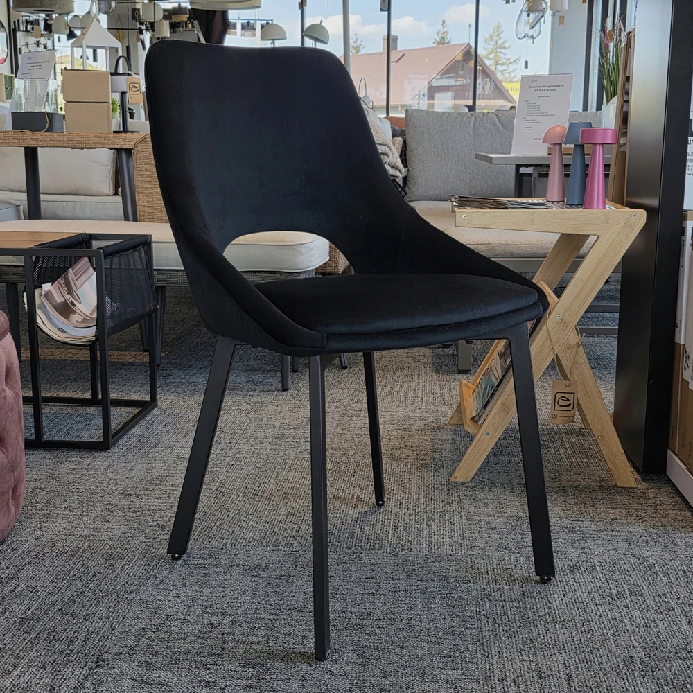 Exito Design Minkšta juodo aksomo kėdė svetainei, valgomajam ir virtuvei - LUMO