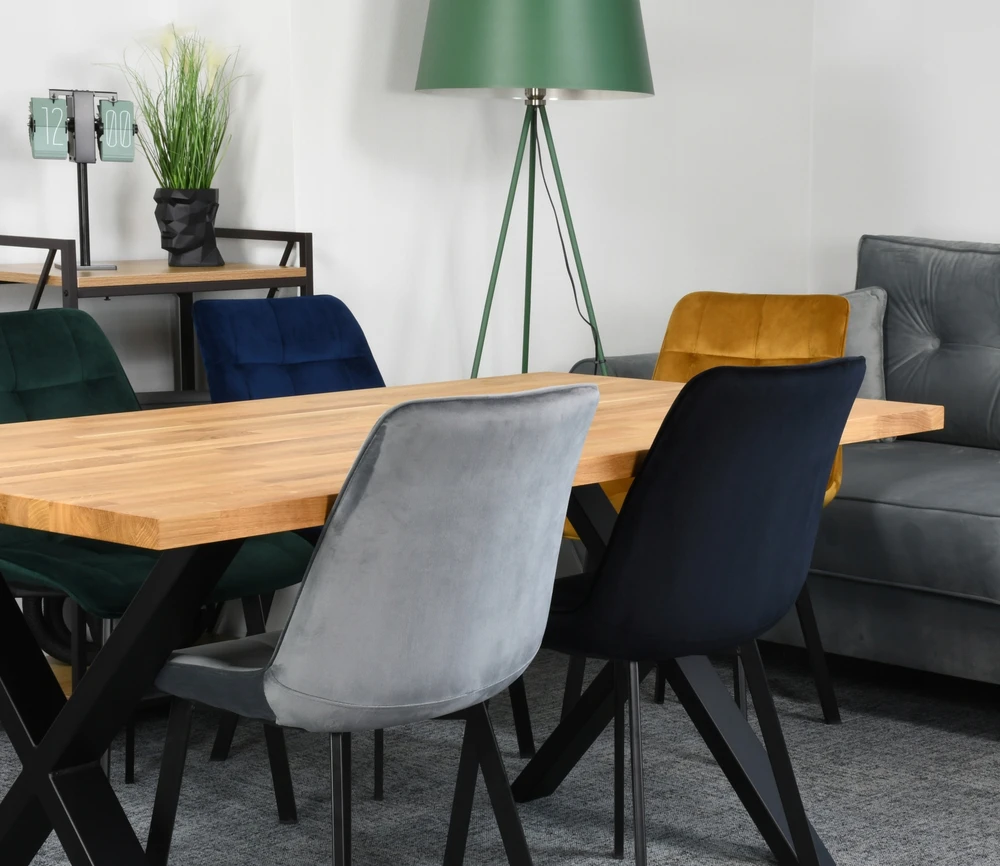 Exito Design Minkšta juodo aksomo kėdė svetainei, valgomajam ir virtuvei - TULUZA