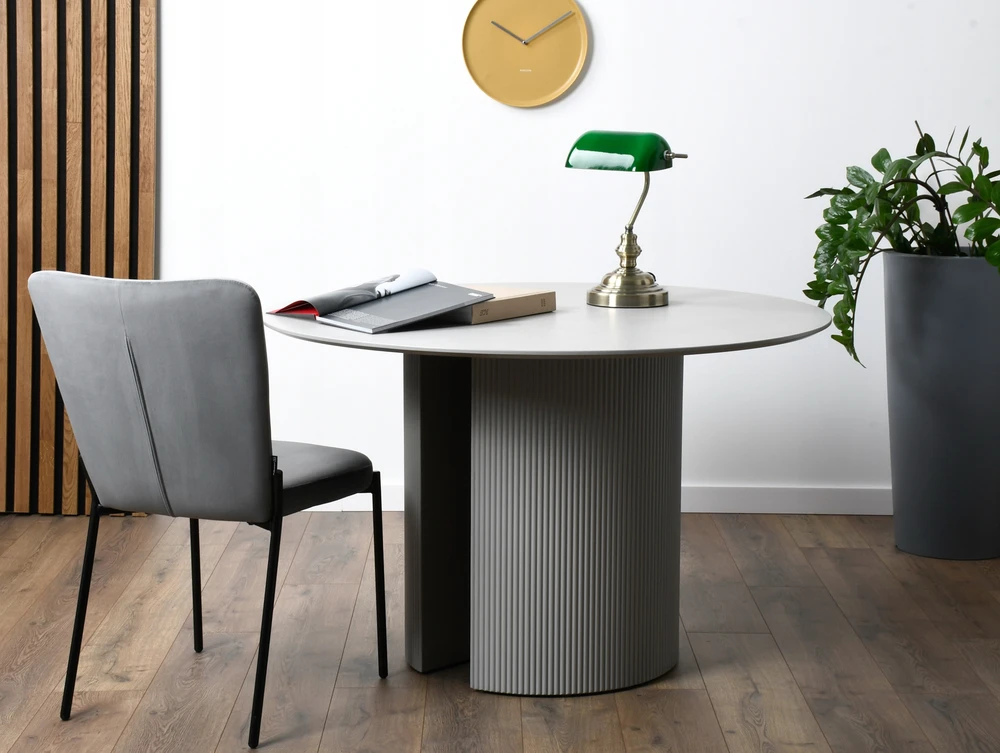Exito Design Minkšta pilka aksominė kėdė svetainei, valgomajam ir virtuvei - DAUGIAU