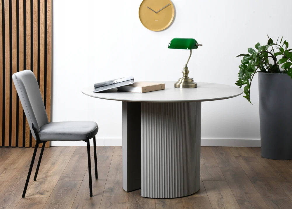 Exito Design Minkšta pilka aksominė kėdė svetainei, valgomajam ir virtuvei - DAUGIAU