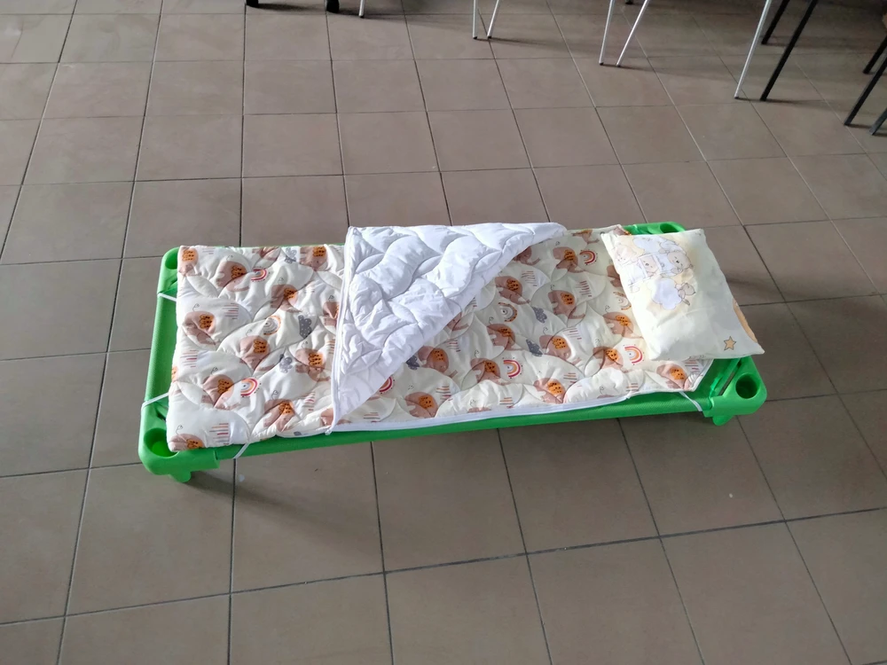 Farta Leżak priešmokyklinė łóżeczko vaikams FARTUŚ 4K C leżaczek do przedszkola