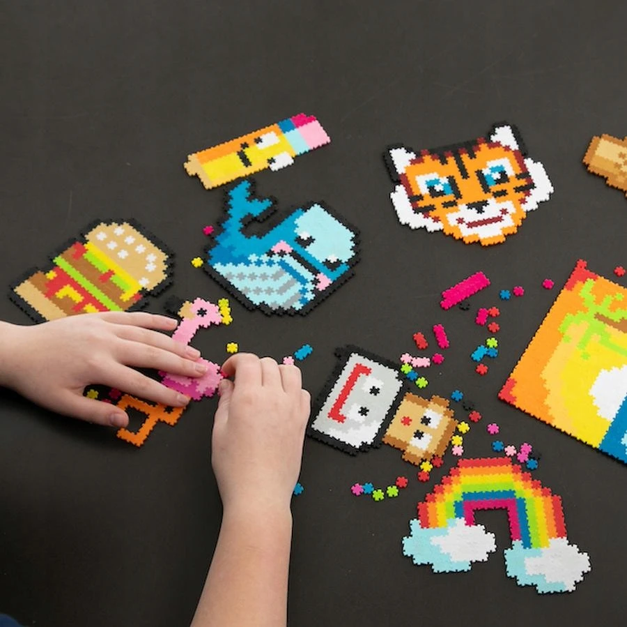 Fat Brain Toys 3000 vnt. „Jixelz Pixel“ galvosūkių rinkinys, vedlys, dėlionės plytelės, riebalų smegenų žaislas