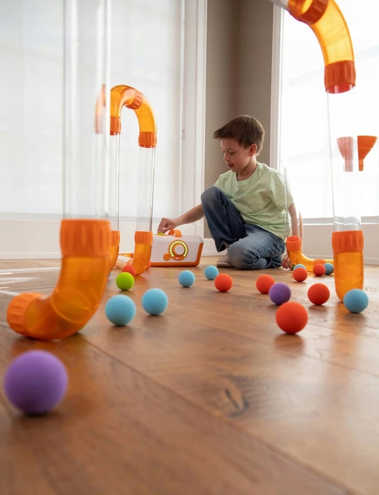 Fat Brain Toys Kamuoliukų pūstuvas su vamzdžiais ir jungtimis Fat Brain Toy „Air Toobz“