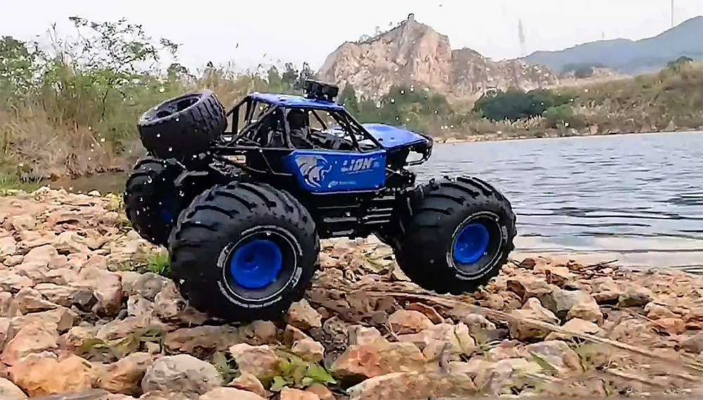 Fayee BEKEELĖS VALDYMAS AUTOMOBILIS AUTO RC 4X4 METAL AMPHIBIA 360° ATSPIRUS VANDENI