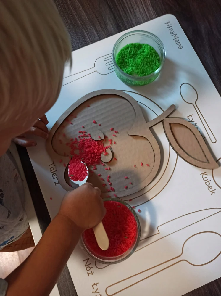 Fifna Mama COLOR SENSORY RYŽIŲ RINKINYS (5x) + MONTESSORIA FORMŲ IŠSIliejimo padėklai