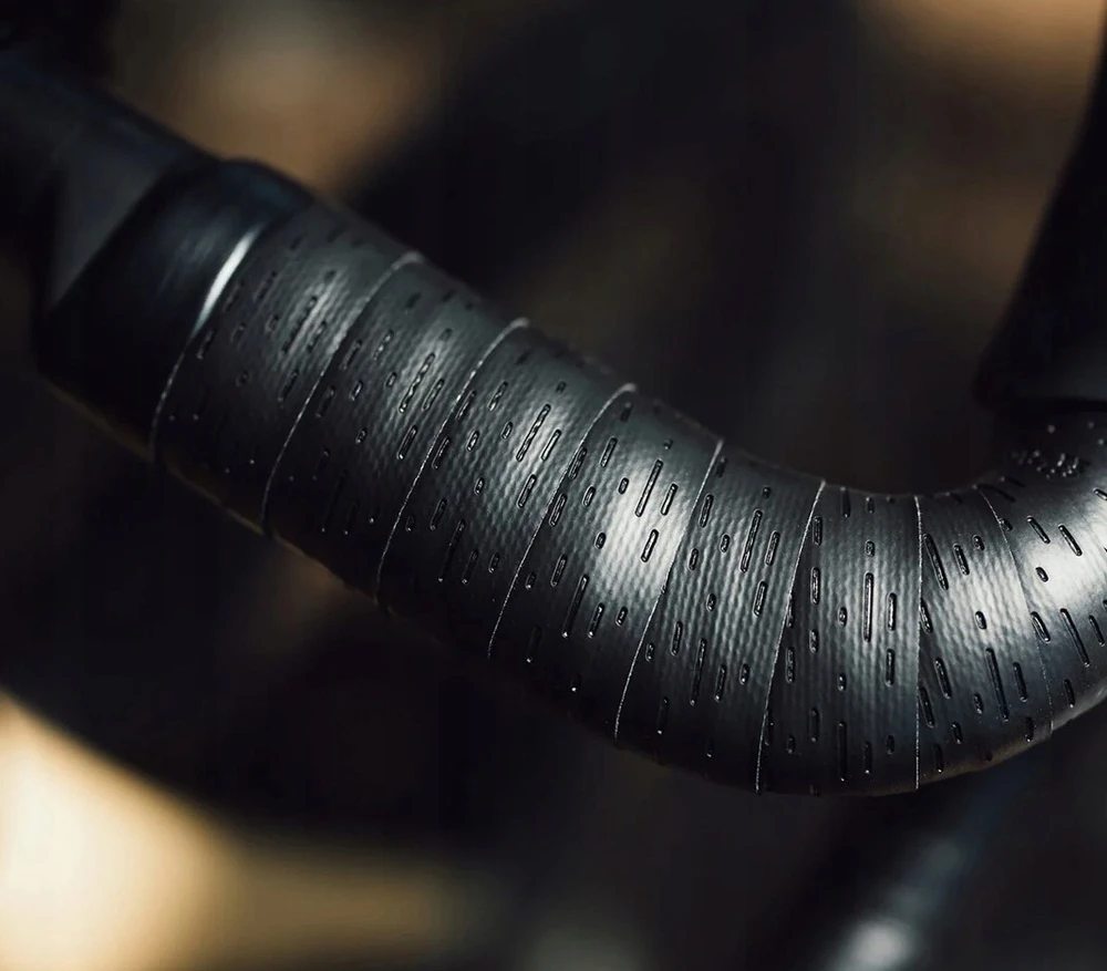 Fizik Terra Solocush Tacky dviračio apvyniojimas juodas 3,5 mm - DĖŽĖ