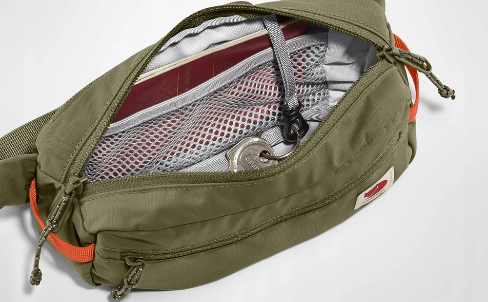 Carruzzo Fjällräven 23223-560 rankinė arba ant peties nešiojamas krepšys Nailonas Navy Unisekso stiliaus Krepšys per petį