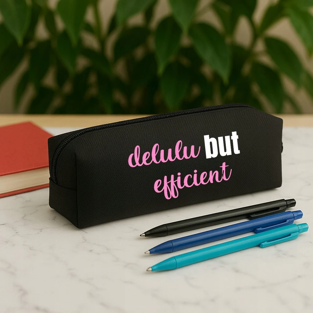 Funandstyle Talpyklė "delulu But Efficient" - mokyklai, studijoms, dovana