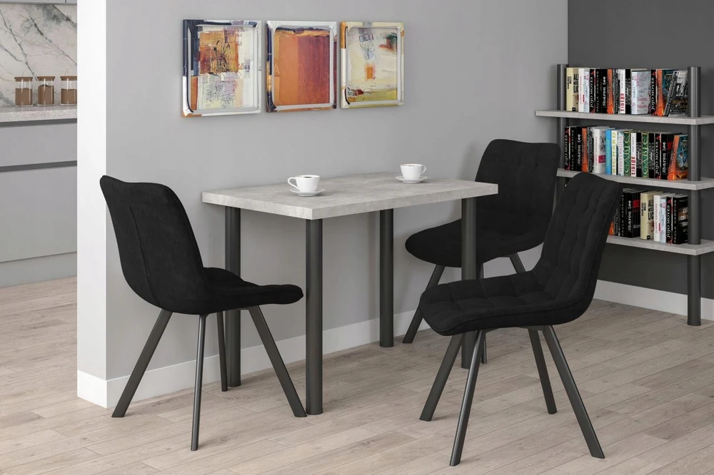 Furnitex Juoda minkšta kėdė juodomis kojomis J265