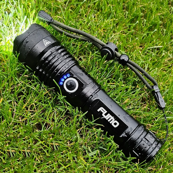Galingas FUMO PRO 2500 lm AKUMULIATORIUS BLYKŠČIUS ĮKRAUJAMAS 5000 mAh ZOOM
