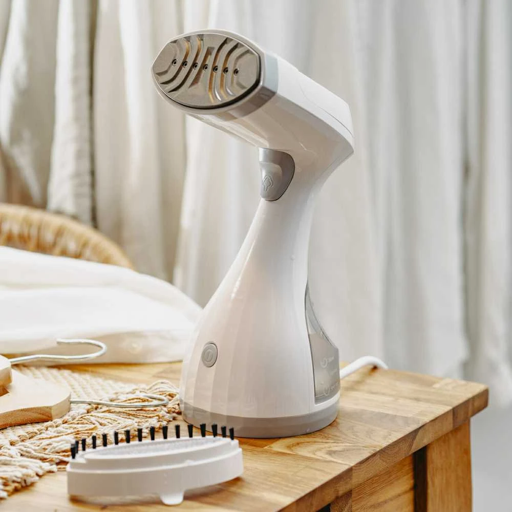 Adler Garment Steamer | AD 5042 | Handheld | 1500 W | 0.3 L | 23 g/min | Baltas