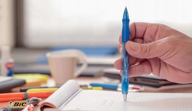 Bic Gelinis rašiklis Gel-Ocity 0.7 mm, raudonas, pakuotėje 12 vnt.