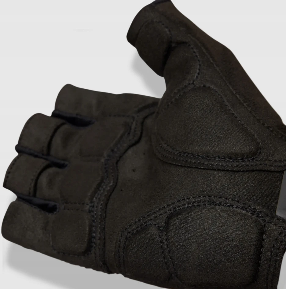 Giro Pirštinės vyrams GIRO BRAVO II GEL krótki palec juodas dydis S (obwód dłoni 178-203 mm / dł. dłoni 175-180 mm) (NEW 2026)