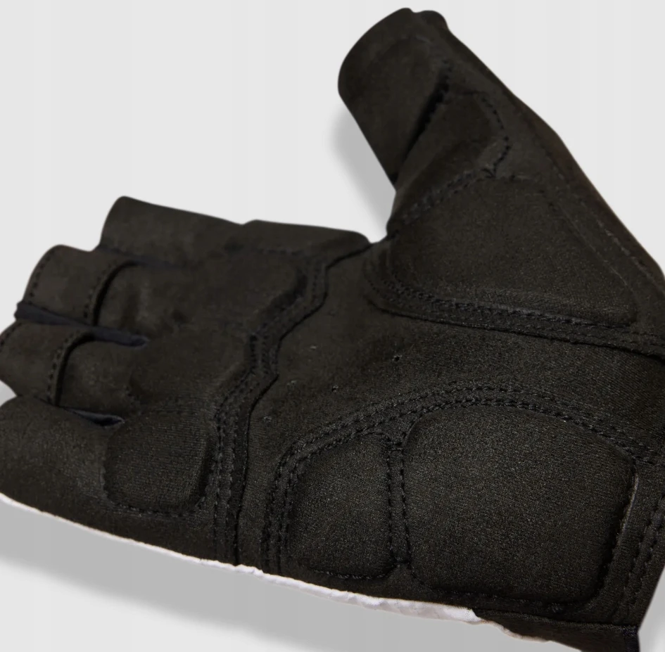 Giro Pirštinės vyrams GIRO BRAVO II GEL krótki palec juodas dydis S (obwód dłoni 178-203 mm / dł. dłoni 175-180 mm) (NEW 2026)