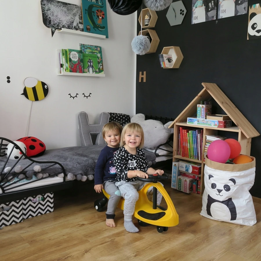 „Gravity Ride-On“ žaislinis automobilis vaikams, rožinis, šviečiantys LED ratai TWISTCAR