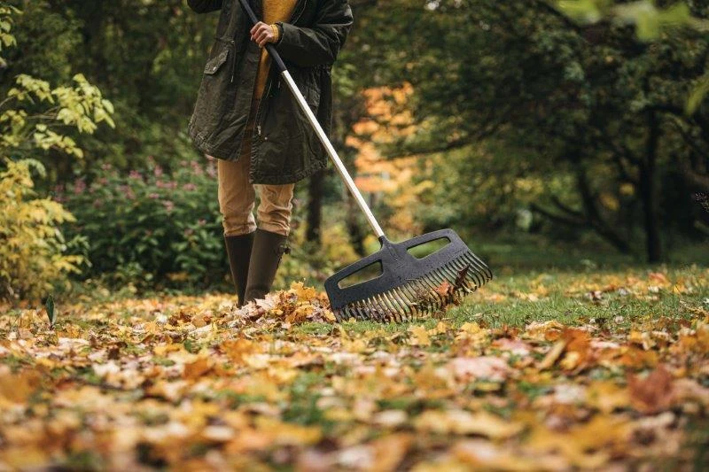  FISKARS Grėblys lapų didelis QuikFit (1000642) 