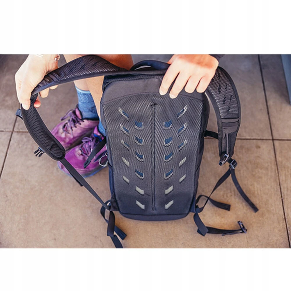 Gregory Nano 18 l - universalus miesto ir kelionių kuprinė