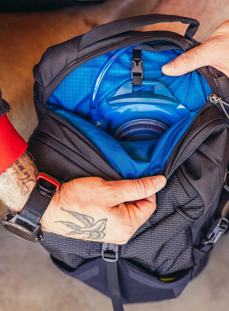 Gregory Nano Hiking backpack 20 l Juodas