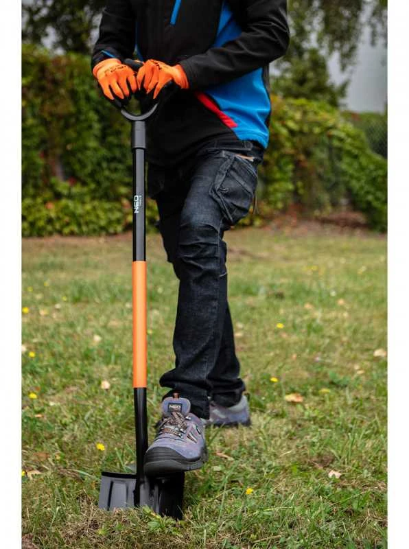 Neo Tools Neo Grūdintas kastuvas su metaline rankena