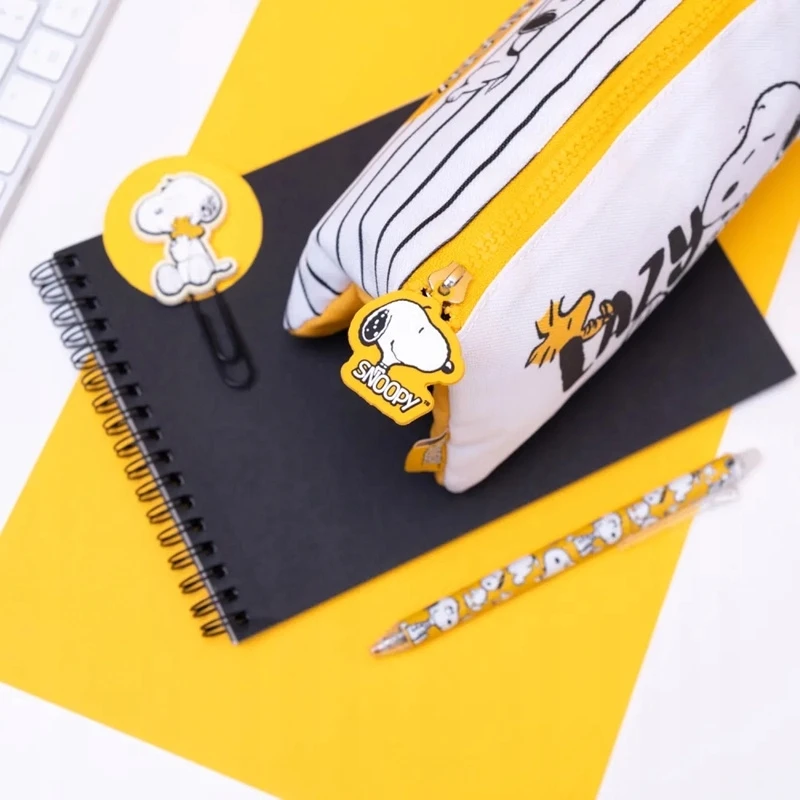 Grupoerik Snoopy - 3-compartment pencil case from the Lazy Days collection