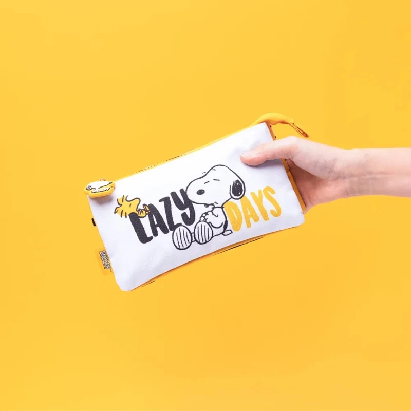 Grupoerik Snoopy - 3-compartment pencil case from the Lazy Days collection