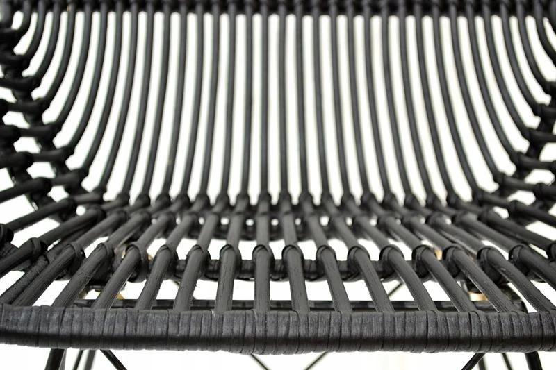 Halmar Stilingas juodos spalvos rotango fotelis IŠPARDAVIMAS
