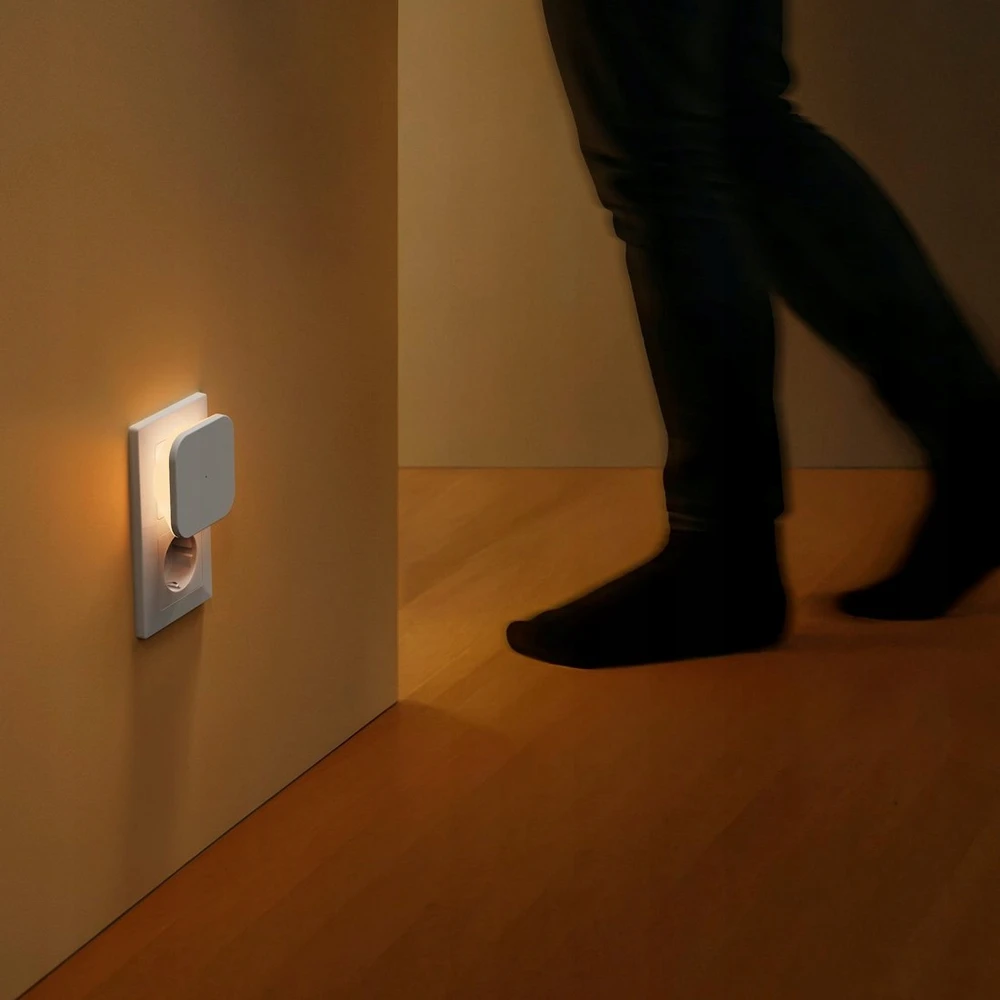 HAMA Naktinė lempa LED COZY DO GNIAZDKA CZUJNIK ZMIERZCHU I RUCHU ŚCIEMNIANA